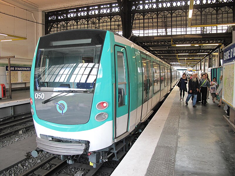 File:MF 2000 gare d'Austerlitz.jpg