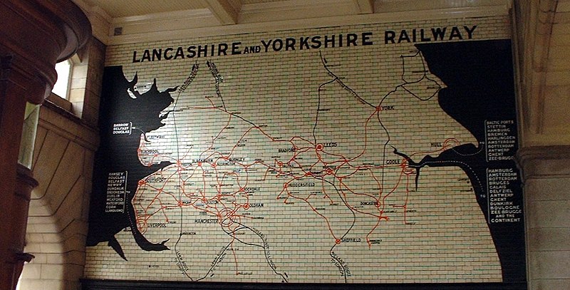 File:Manchester Victoria station (79426507).jpg