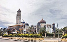 Masjid Agung Harakatul Jannah