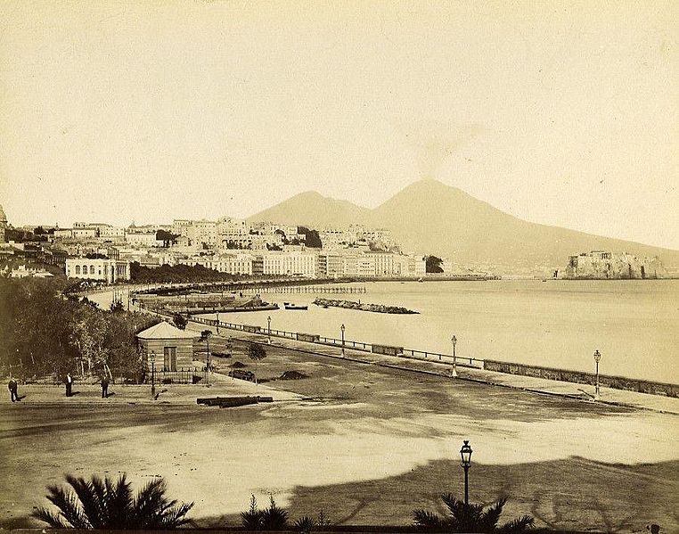 File:Mauri, Achille (floruit 1860-1895) - Napoli, via Caracciolo.jpg