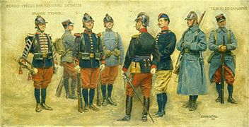 Detaillek 1912an infanteriarako sortutako uniformeak.