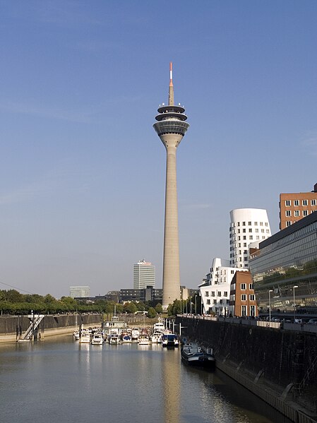 File:NRW, Düsseldorf - Rheinturm 06.jpg