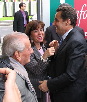 Nicolas Sarkozy, Joelle et Charles Ceccaldi Raynaud, 2005.jpg