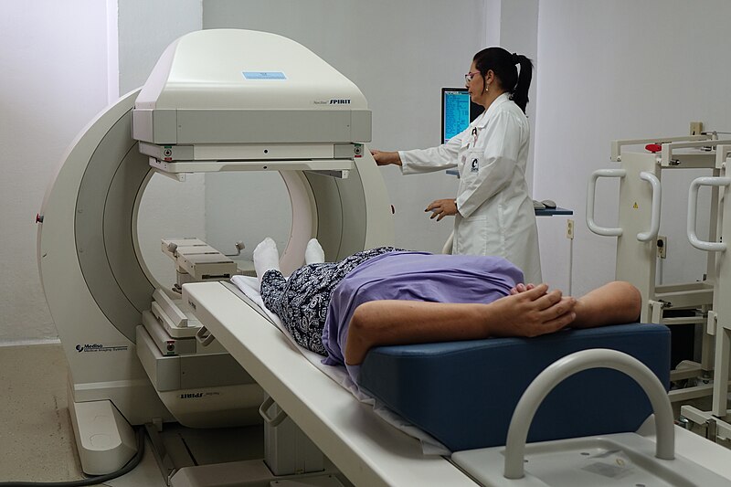 File:Nuclear Medicine in Cuba (08010594) (29470523208).jpg