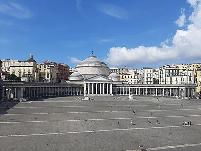 Come arrivare a Piazza Del Plebiscito con i mezzi pubblici - Informazioni sul luogo