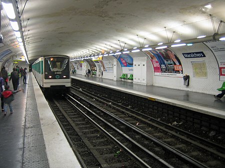 Paris Metro maraichers1