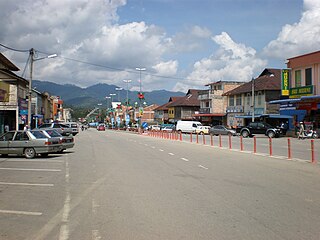 <span class="mw-page-title-main">Pengkalan Hulu</span> Town in Perak, Malaysia