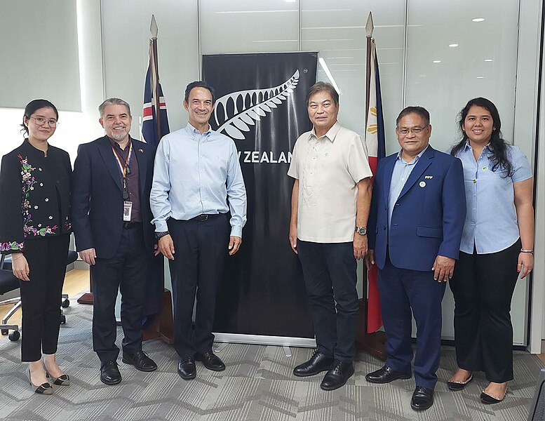 File:Philippine Football Federation New Zealand Embassy meet.jpg