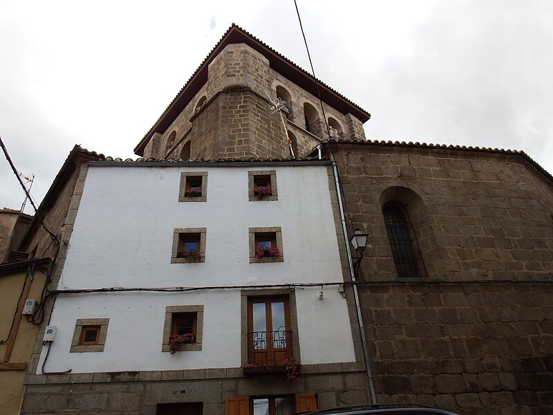 File:Piedrahíta, Ávila 23.jpg