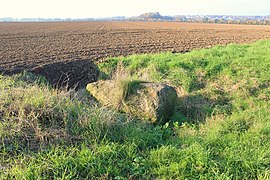 La pierre au bord du chemin