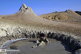 Pirgel Mud Volcano 13960604 11.jpg