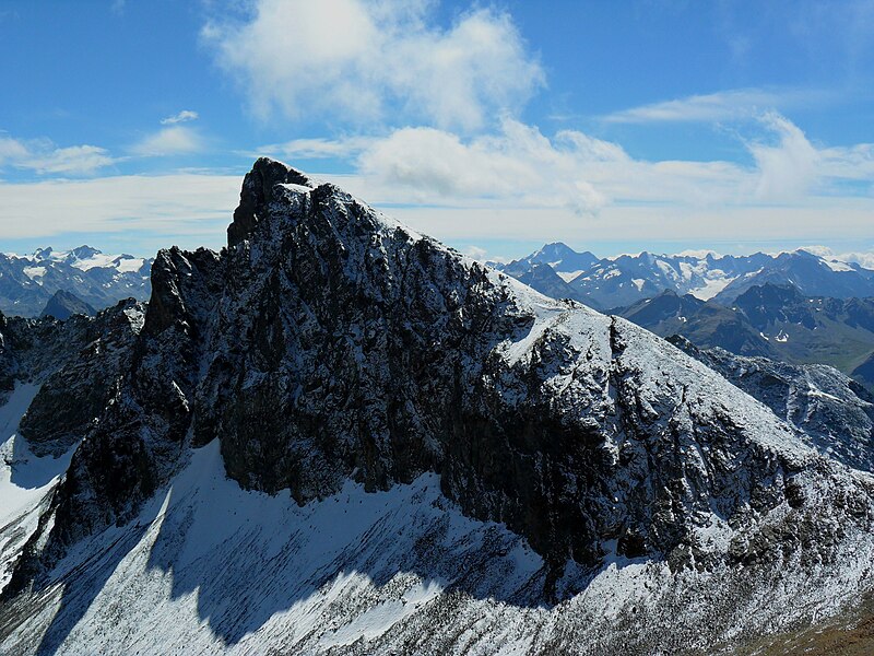 File:Piz d'Agnel.jpg