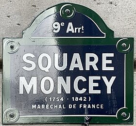 Voir la plaque.