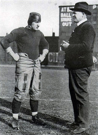 <span class="mw-page-title-main">Bob Peck (American football)</span> American football player (1891–1932)