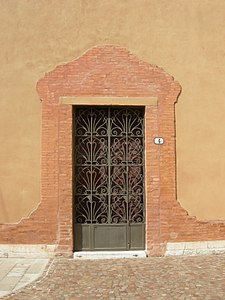 Portalul bisericii Santa Giustina - Ferrara.JPG