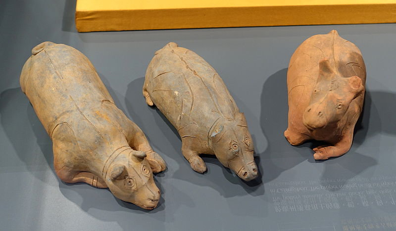File:Pottery oxen and sheep, Eastern Han dynasty, from M35 at the construction site of the former Guangzhou Cast Tube Factory, Xiwan Lu, Guangzhou - Hong Kong Museum of History - DSC00815.JPG