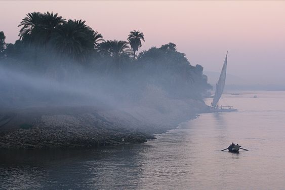 Aufgenommen vom Schiff während der Nilkreuzfahrt. Luxor.Egypt.