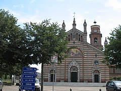 Façana principal de la basílica