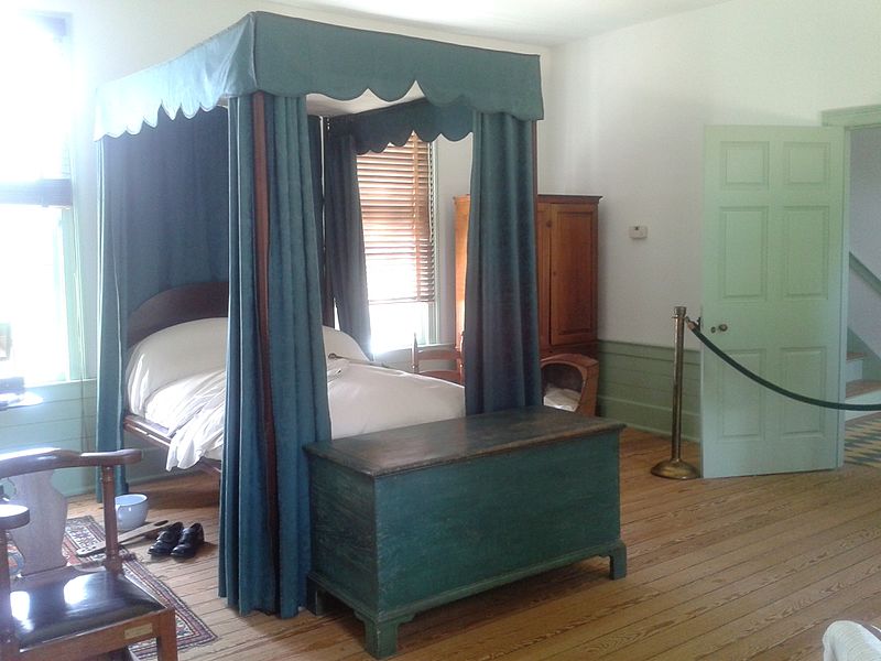 File:Red Hill Patrick Henry National Memorial - reconstructed bedroom.jpg