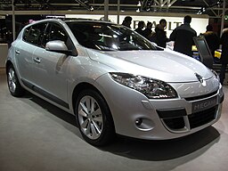 Renault Mégane-Mk3-5p Front-view