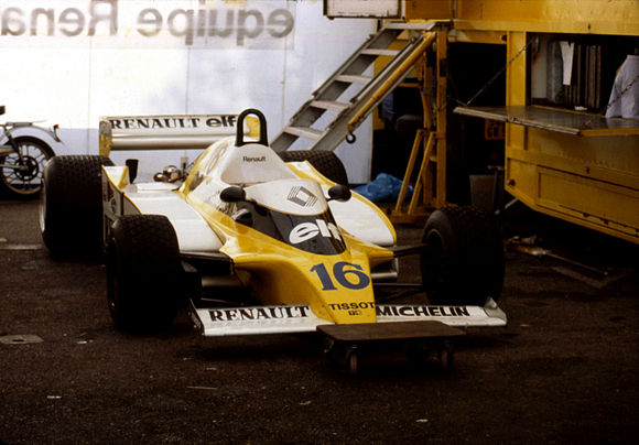 La Renault RS10 dans les stands de Monaco en 1979