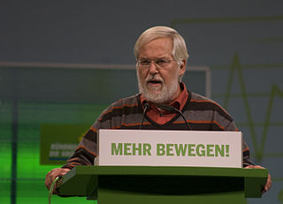 <span class="mw-page-title-main">Roland Vogt</span> German politician (1941–2018)