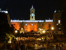 The crowded steps of the Campidoglio in Rome during the 2006 Nuit Blanche Roma campidoglio notte bianca 2006.jpg