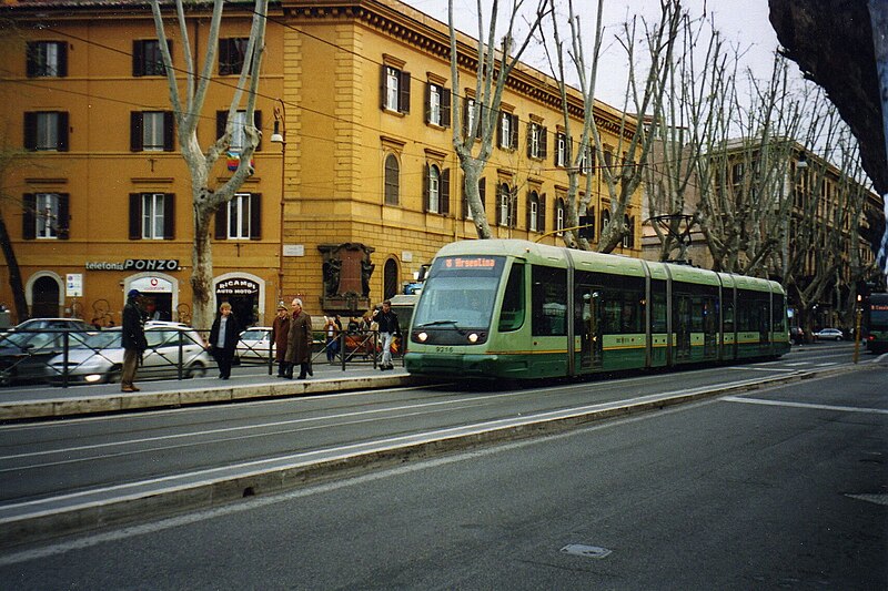 File:RomeTram6.jpg