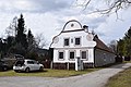 English: Building no. 38, rural Baroque in Borová (Chvalšiny). Čeština: Dům čp. 38, selské baroko v Borové (Chvalšiny).