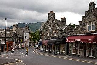 <span class="mw-page-title-main">Ambleside</span> Human settlement in England
