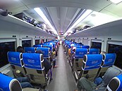 Premium economy class train in Indonesia Sancaka-K32016-Interior-012017.jpg