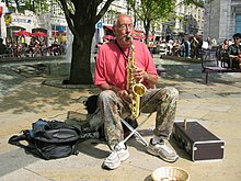 Saxophoniste place du Huit-Septembre