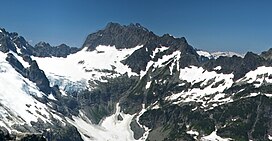 Serratus Mountain seen from Niobe.jpg