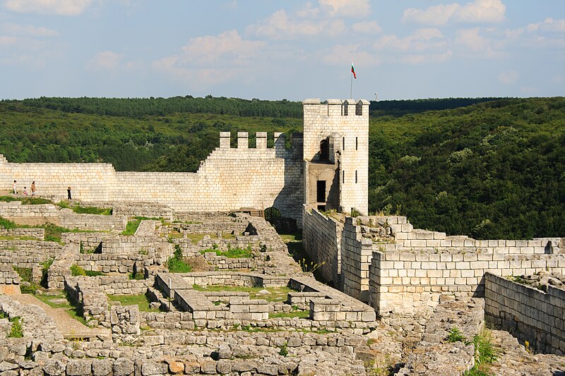 File:Shumen Fortress Main Tower.jpg