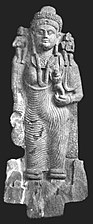 Kanishka II : Statue d'Hariti de Skarah Dheri, Gandhara, "Année 399" de l'ère Yavana (244)[55].