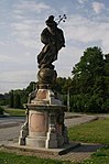 Socha Panny Marie Immaculaty na náměstí ve Slezských Rudolticích (Q38096469) 03.jpg