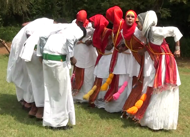 Somali traditional store dress men