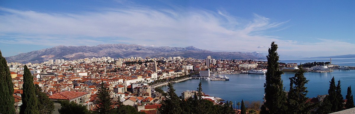 Panoramatická fotografia mesta Split