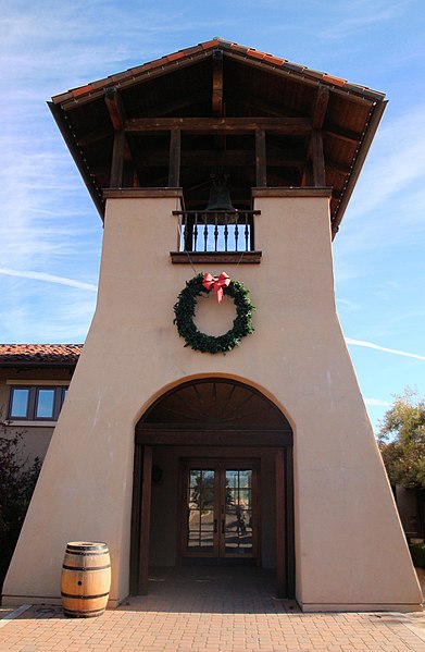 Image: St. Francis Winery and Vineyard, Santa Rosa, California, USA   panoramio (cropped)