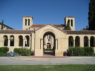 <span class="mw-page-title-main">Toyon Hall</span>