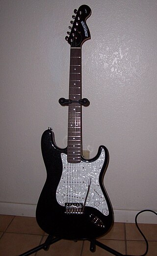 <span class="mw-page-title-main">Starcaster by Fender</span> Range of electric guitars and accessories