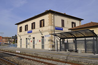 Monteroni dArbia railway station Railway station in Italy