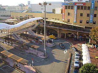 <span class="mw-page-title-main">Suita Station (JR West)</span> Railway station in Suita, Osaka Prefecture, Japan