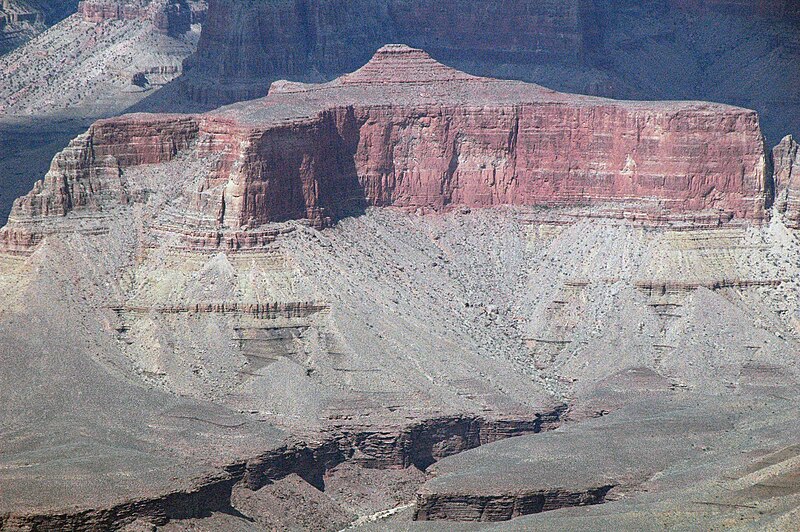 File:The Howlands Butte, Redwall Limestone, Grand Canyon (view from the South Rim).jpg