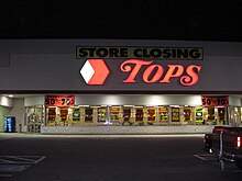 Store closing in Tallmadge, Ohio in 2006, which later became an Acme Fresh Market store Tops Markets Tallmadge.jpg