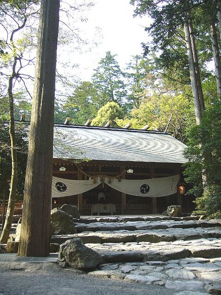 ไฟล์:Tsubaki-shrine.jpg