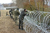 V podporo Policiji in Civilni zaščiti na terenu 706 pripadnikov Slovenske vojske.jpg