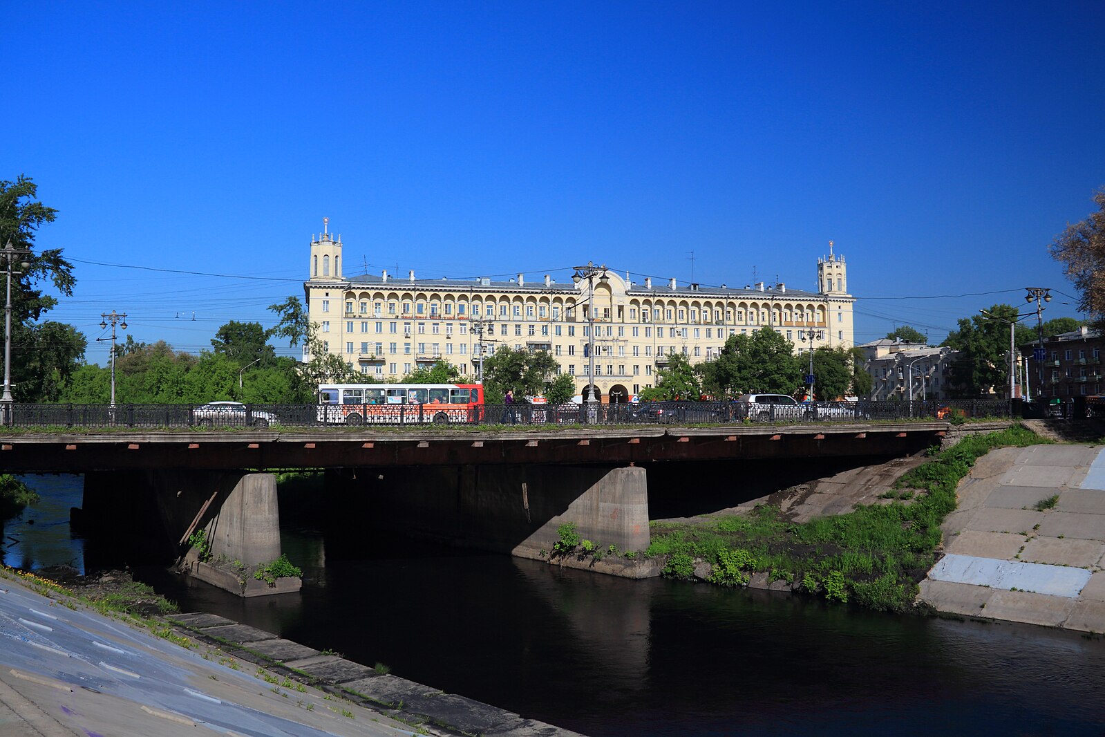 площадь маяковского новокузнецк старые