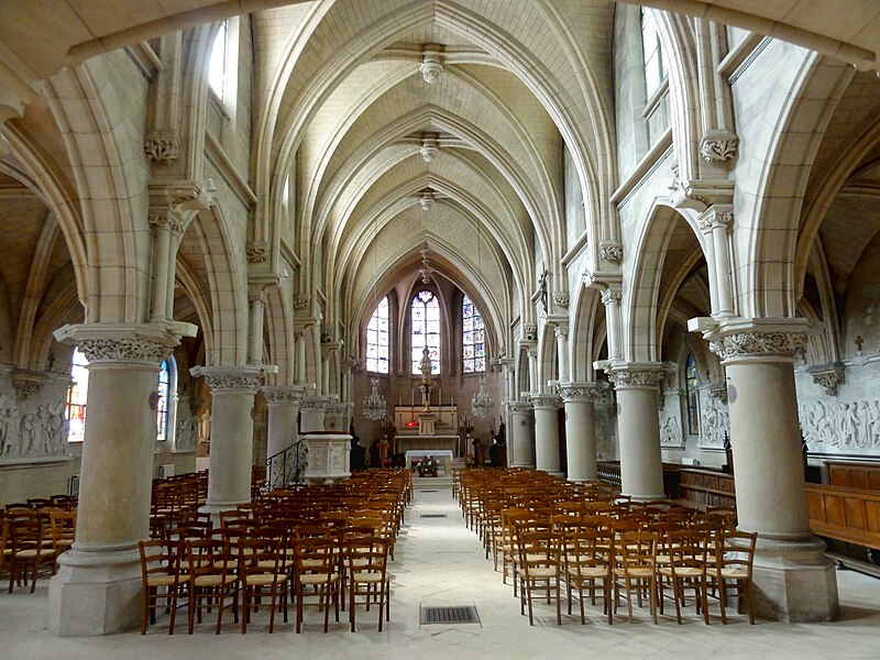 File:Vigny (95), église Saint-Médard, nef, vue vers l'est 1.JPG