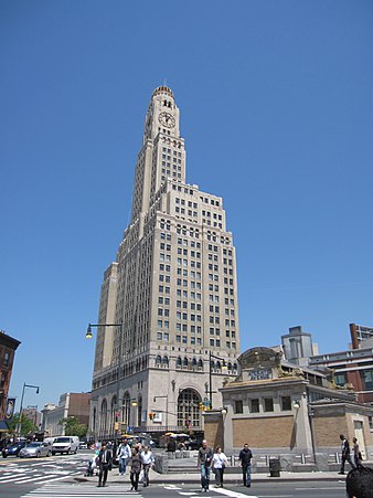 The Williamsburgh Savings Bank Tower, now 1 Hanson Place apartments. In the right foreground is the disused headhouse of Atlantic Avenue - Barclays Center subway station Williamsburgh Savings Bank Tower 9128.JPG